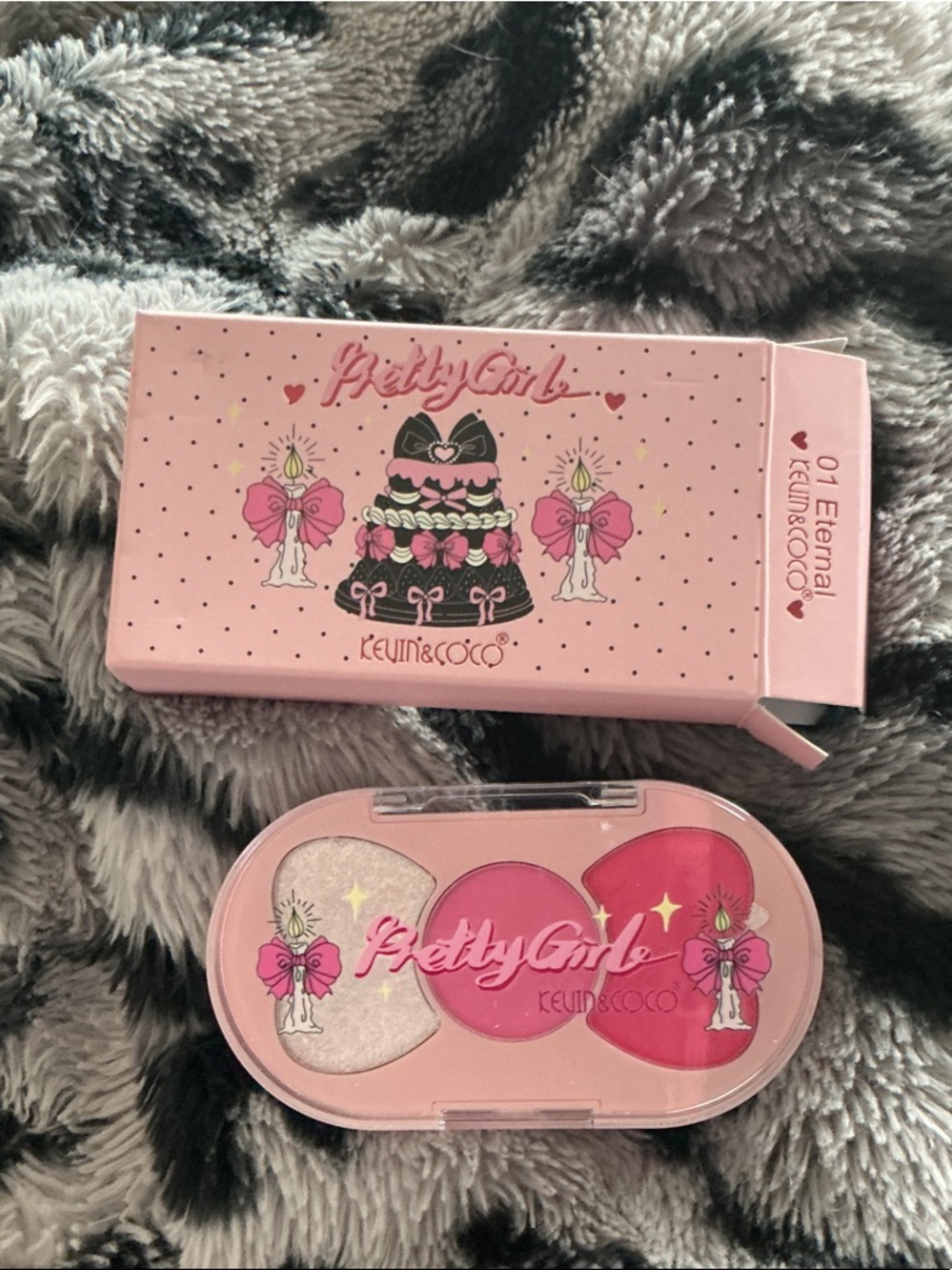 Keun & Coco Pretty Girl Eyeshadow Trio - Pink Shades (01 Eternal)